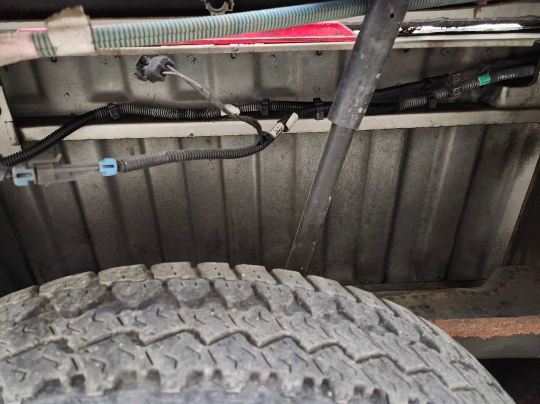 Used 2002 Chevrolet Silverado 3500 LT w/ Off-Road Skid Plate Pkg image 18