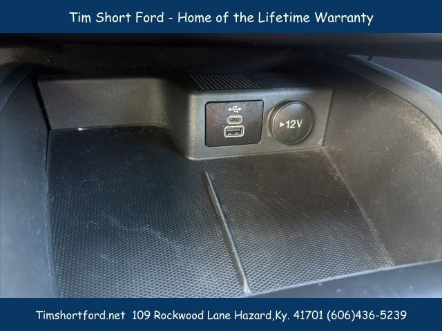 Used 2025 Ford Escape Active AWD/4WD image 18