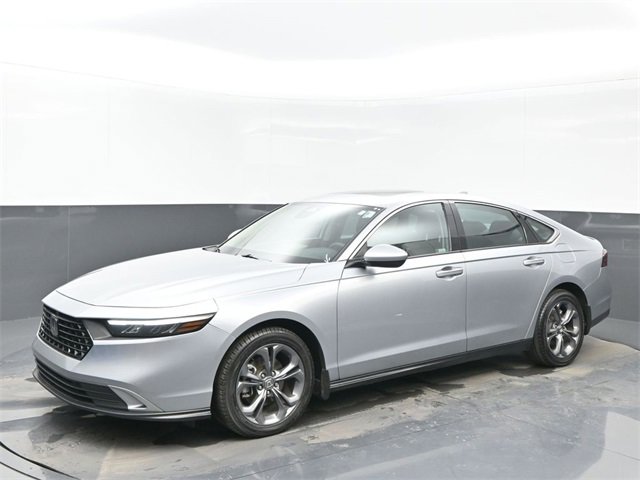 Used 2023 Honda Accord EX image 2