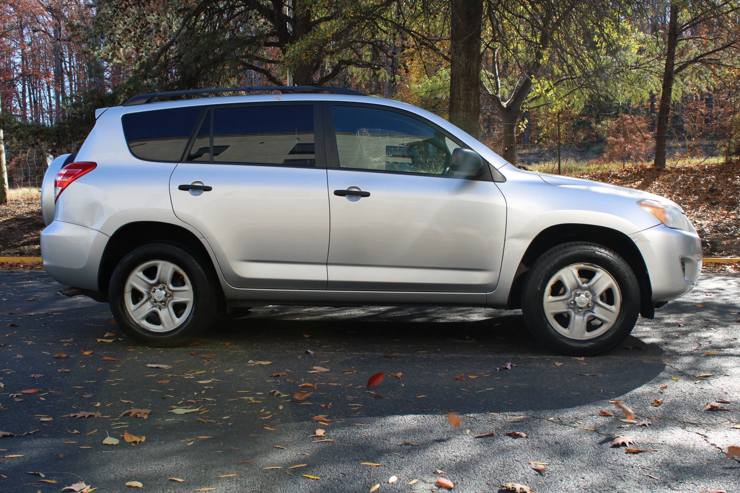 Used 2009 Toyota RAV4 2WD image 26