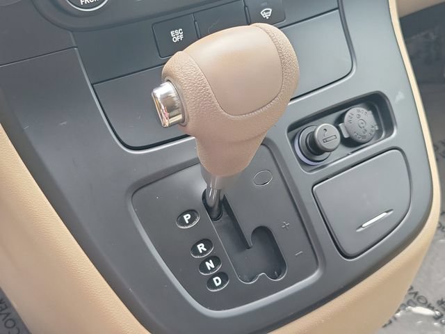 Used 2012 Kia Sedona LX FWD image 24