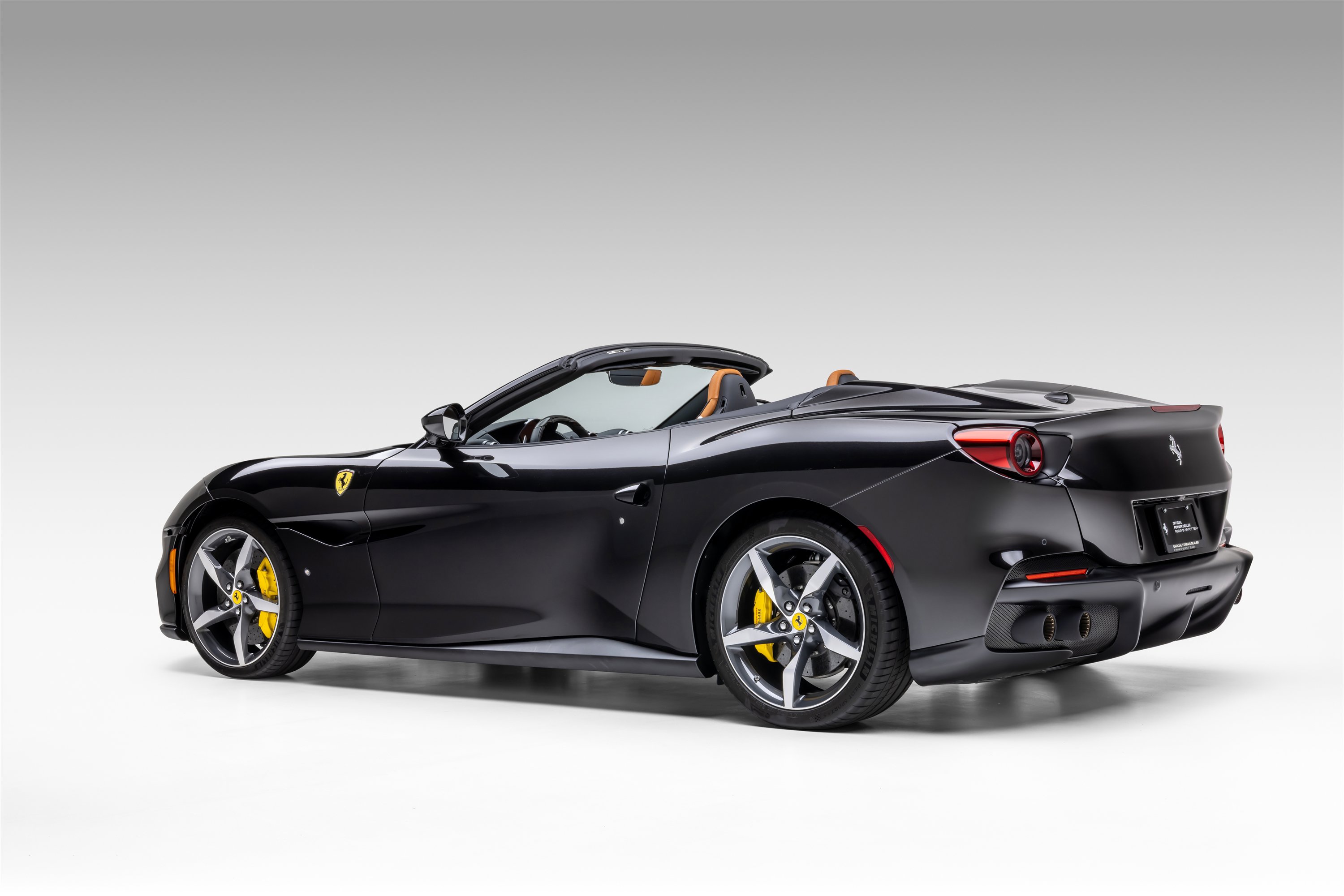 Certified 2023 Ferrari Portofino M RWD image 15
