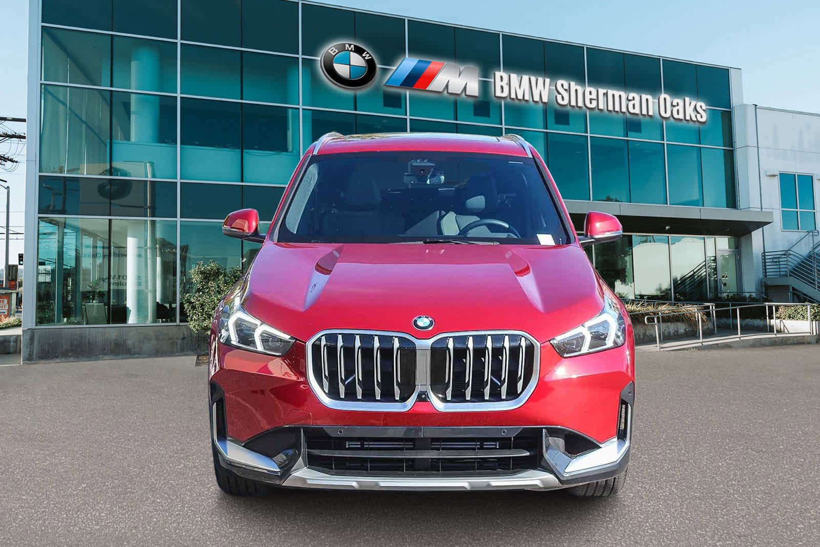 Used 2026 BMW X1 xDrive28i image 2