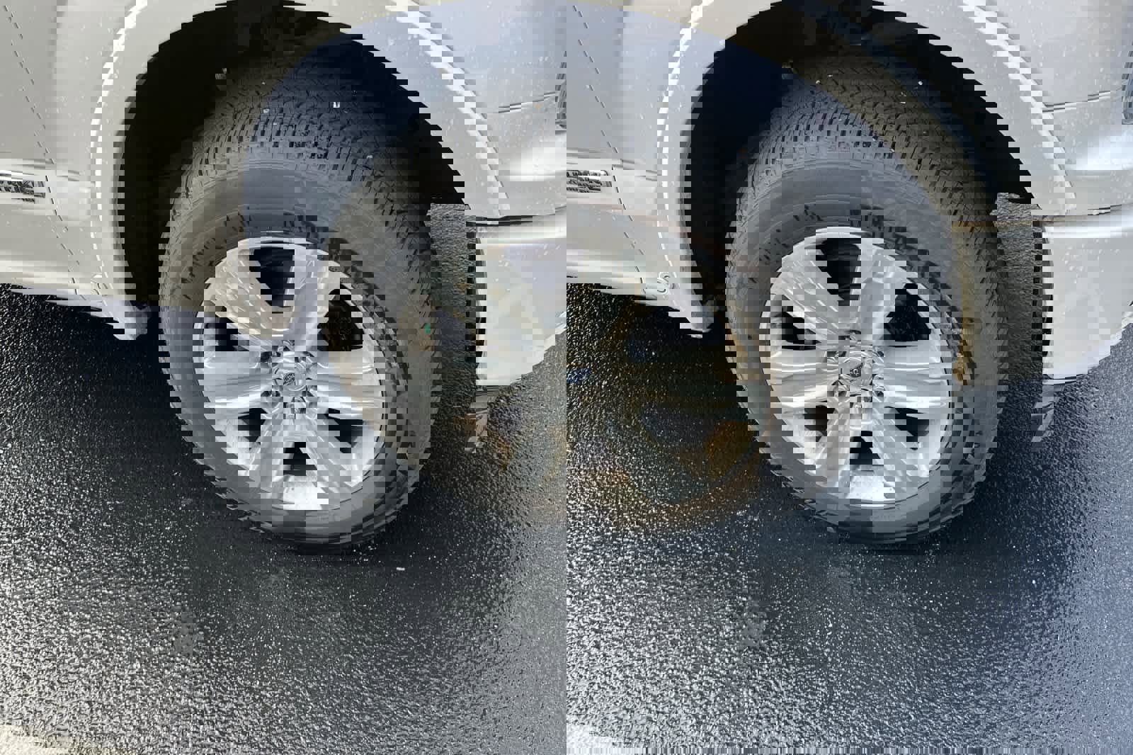 Used 2018 Ford F150 Platinum w/ Equipment Group 701A Luxury image 12