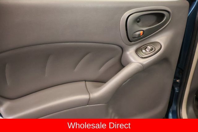 Used 2003 Pontiac Grand Am SE FWD image 22
