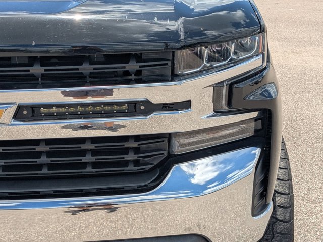 Used 2020 Chevrolet Silverado 1500 LT w/ Convenience Package AWD/4WD image 9