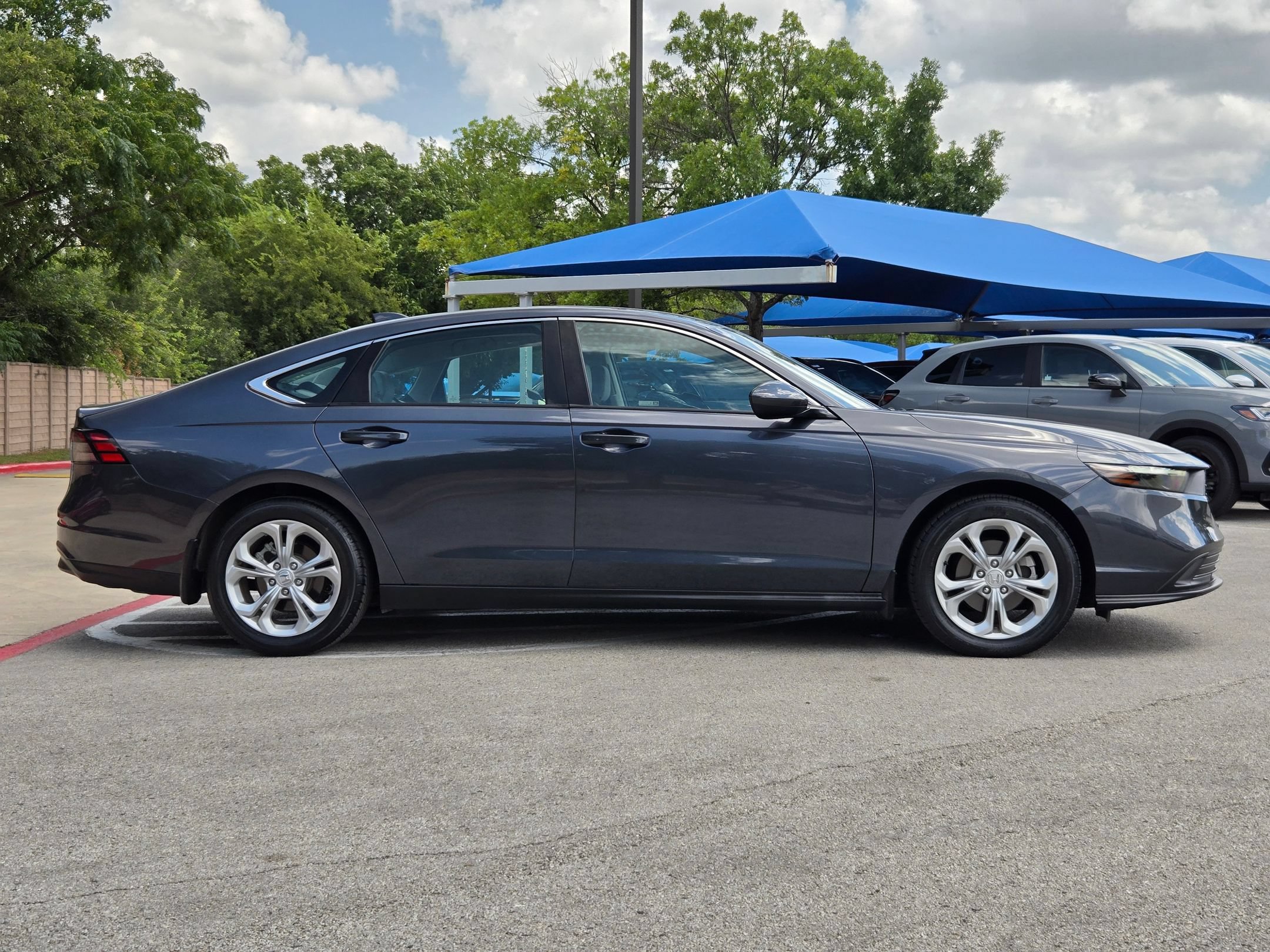 Used 2023 Honda Accord LX image 2