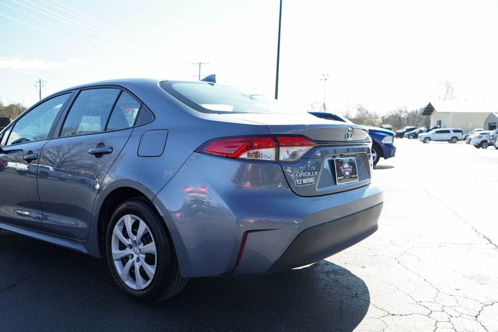 Used 2025 Toyota Corolla LE image 14