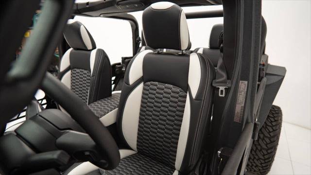 Used 2025 Jeep Gladiator Sport image 37