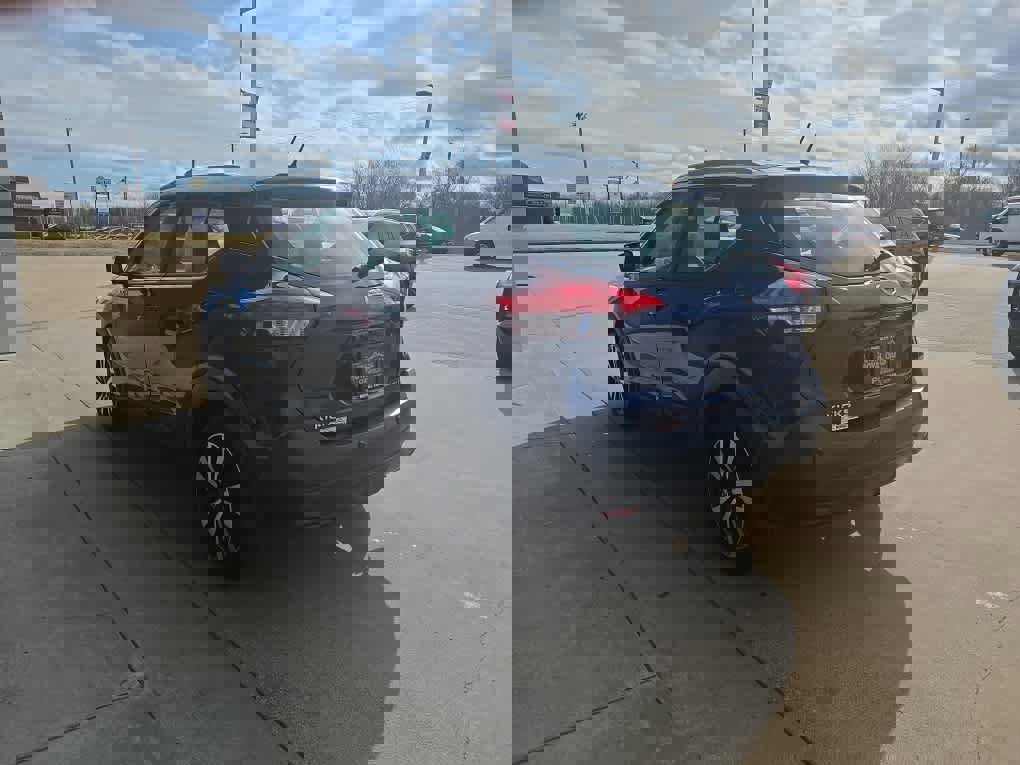 Used 2020 Nissan Kicks SV image 5