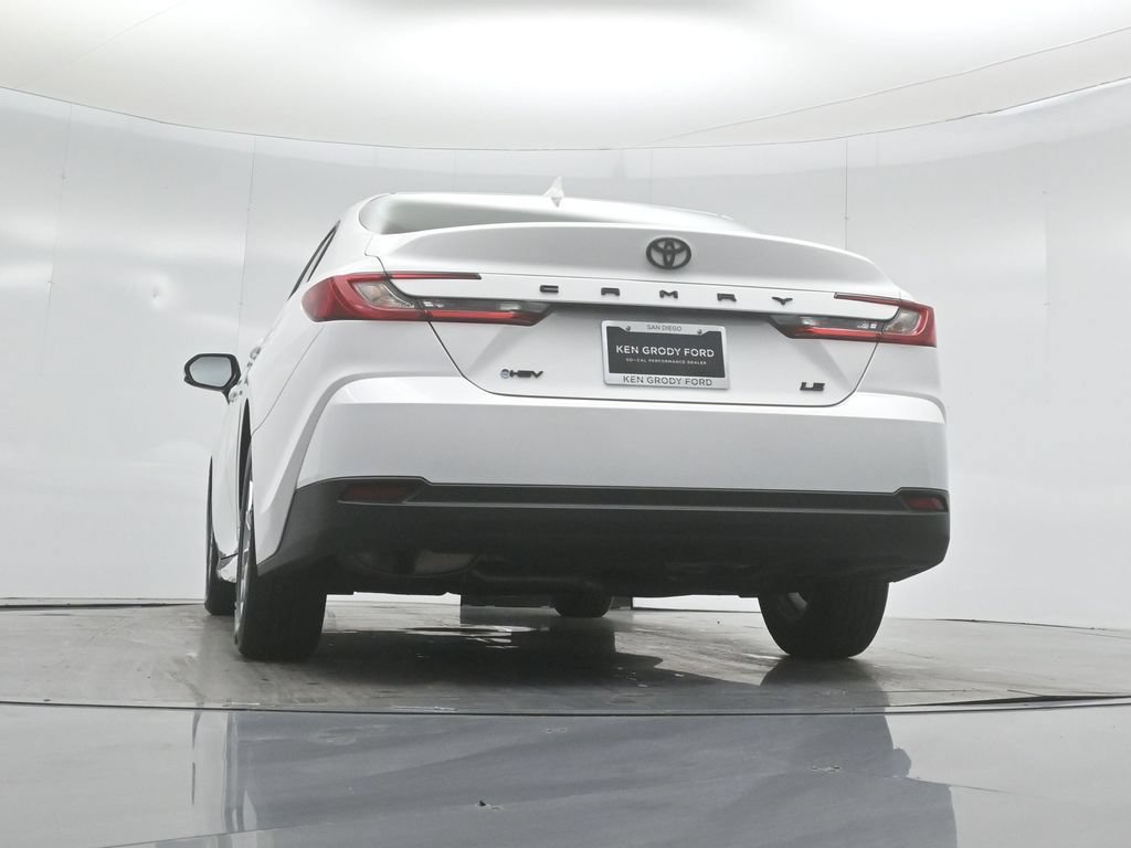 Used 2025 Toyota Camry LE FWD image 46