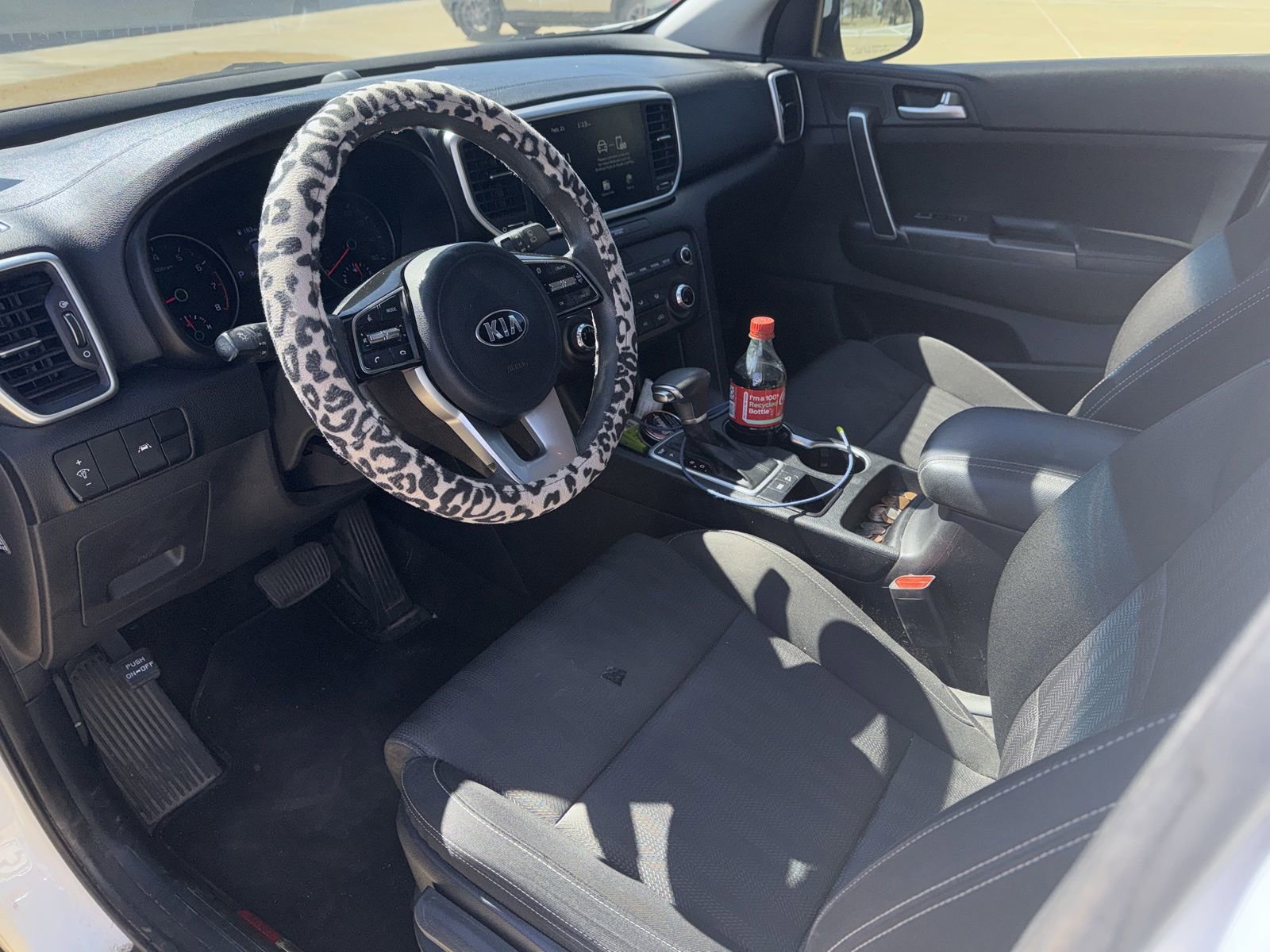 Used 2020 Kia Sportage LX image 11