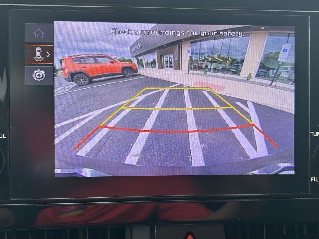 Used 2023 Kia Sportage LX image 18