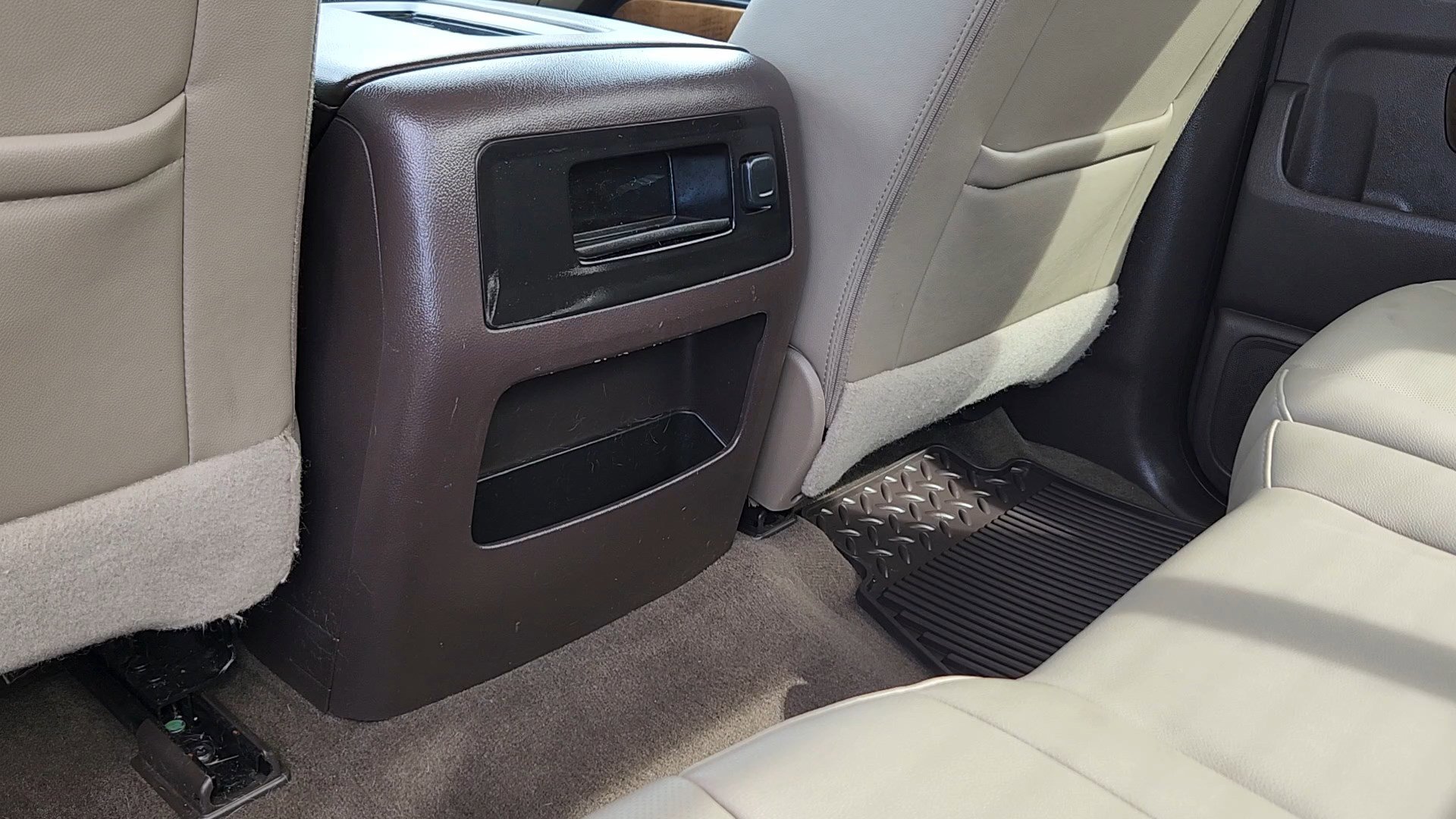 Used 2016 Chevrolet Silverado 1500 LTZ w/ LTZ Plus Package image 17