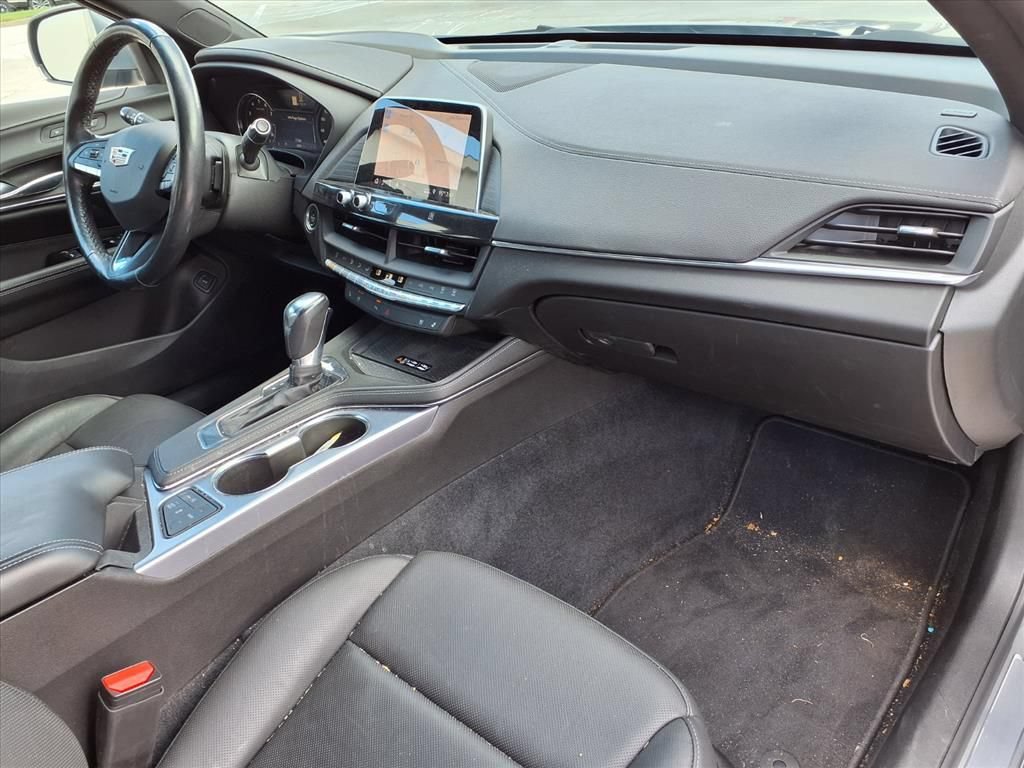 Used 2020 Cadillac CT4 Premium Luxury RWD image 8