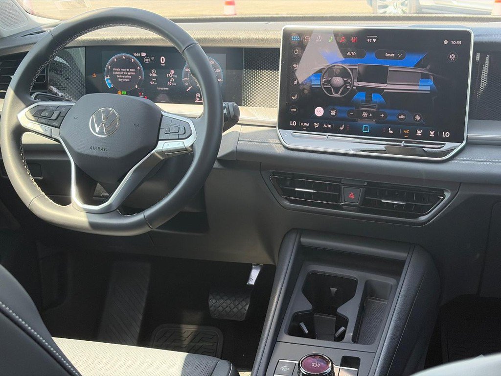 Certified 2026 Volkswagen Tiguan SE AWD/4WD image 12