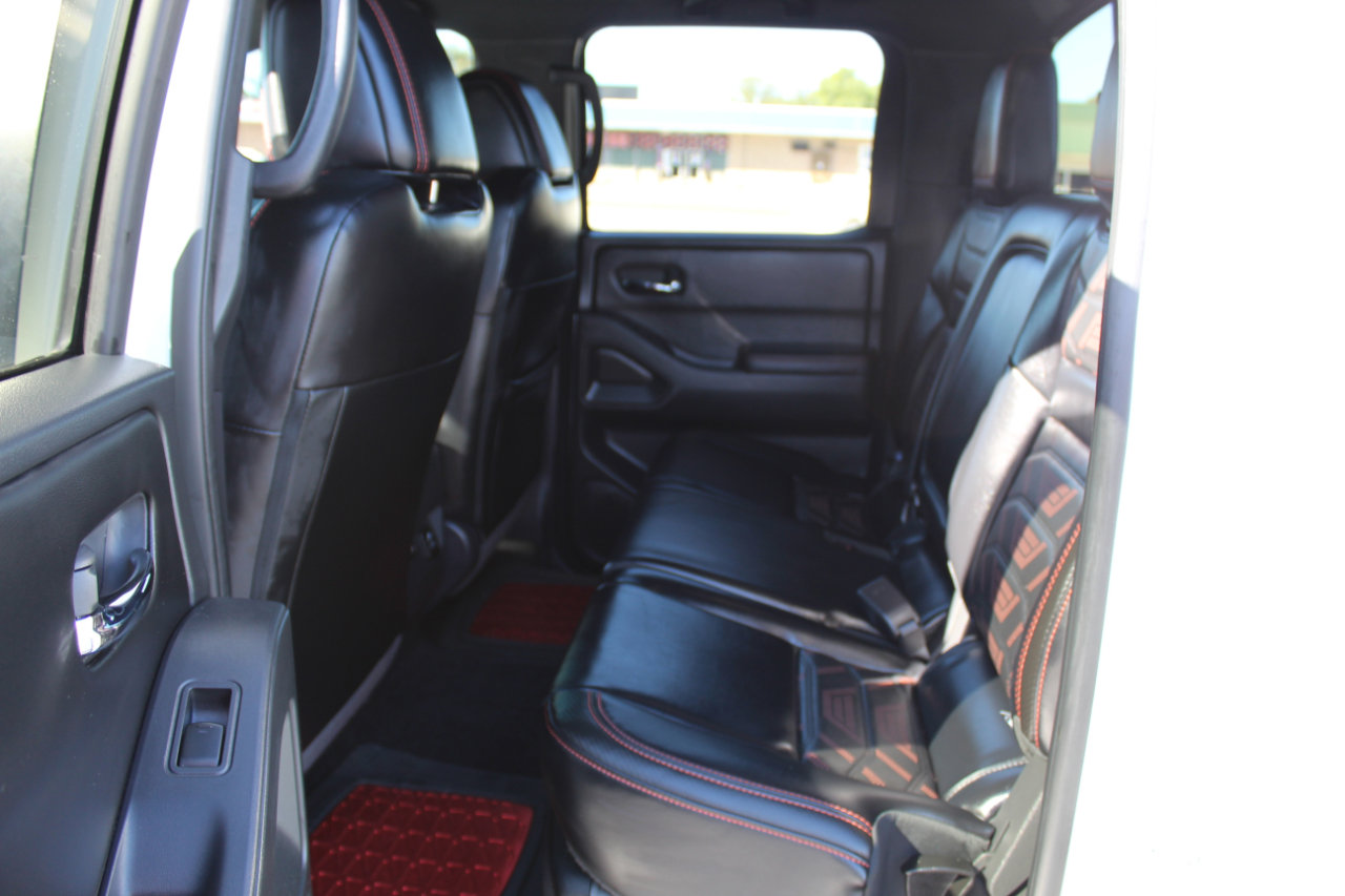 Used 2025 Nissan Frontier PRO-4X w/ Pro Premium Package image 10