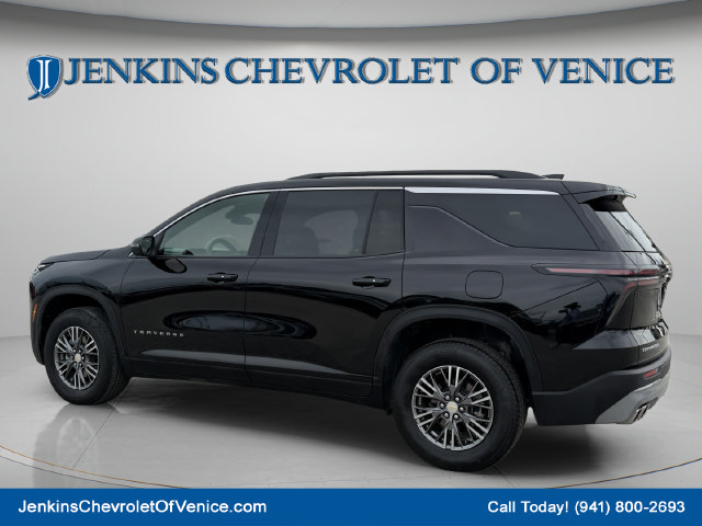 Used 2026 Chevrolet Traverse LT FWD image 8