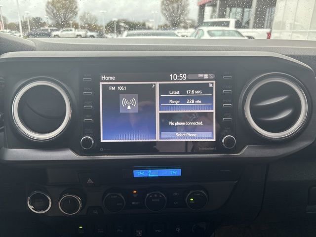 Used 2021 Toyota Tacoma TRD Sport w/ Technology Package image 6