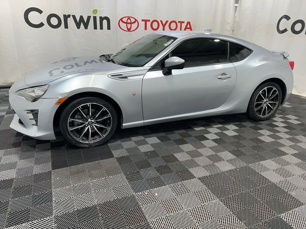 Used 2017 Toyota 86 image 4