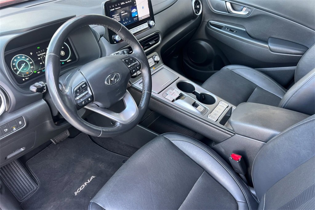Used 2022 Hyundai Kona Limited image 12