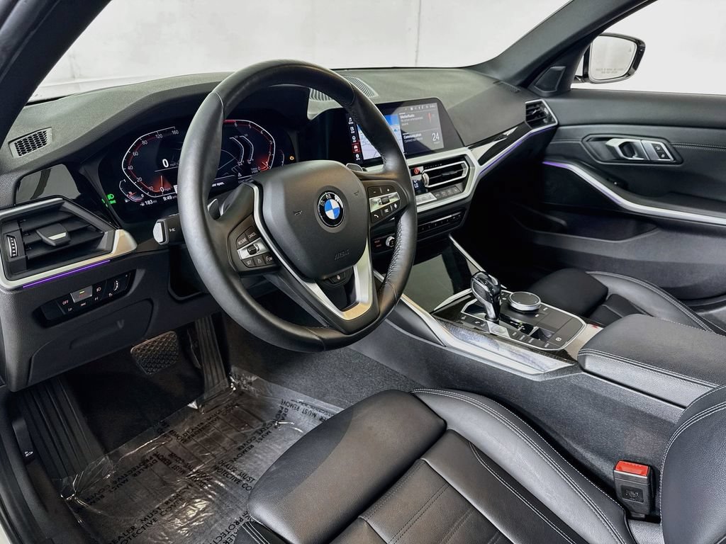 Used 2020 BMW 330i xDrive Sedan w/ Premium Package AWD/4WD image 9