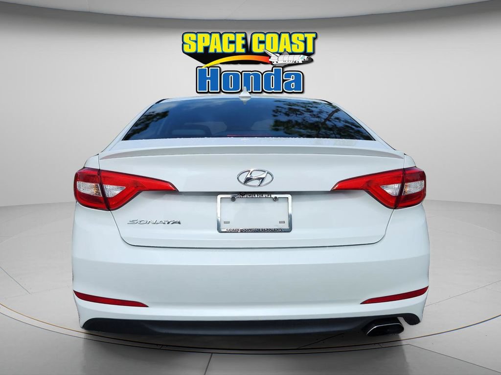Used 2016 Hyundai Sonata SE FWD image 10