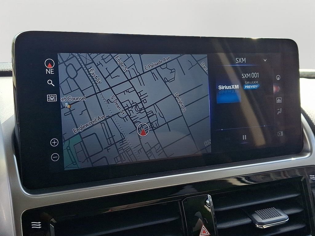 Certified 2022 Lexus GX 460 Premium w/ Premium Plus Package AWD/4WD image 18