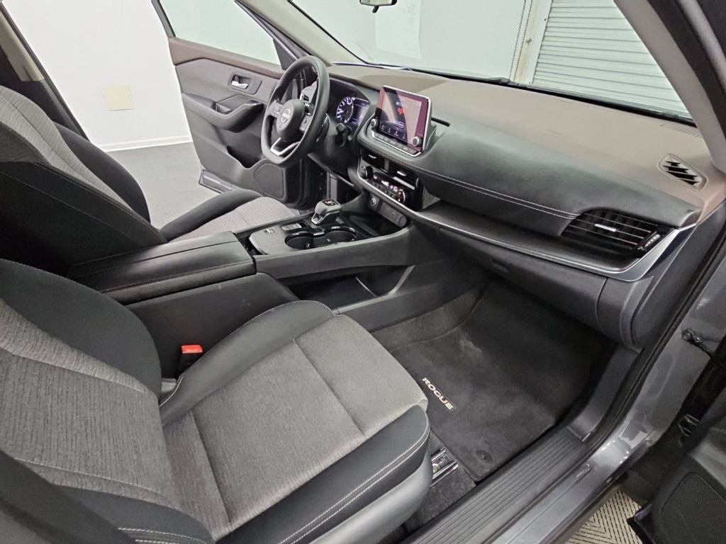 Used 2023 Nissan Rogue SV FWD image 35