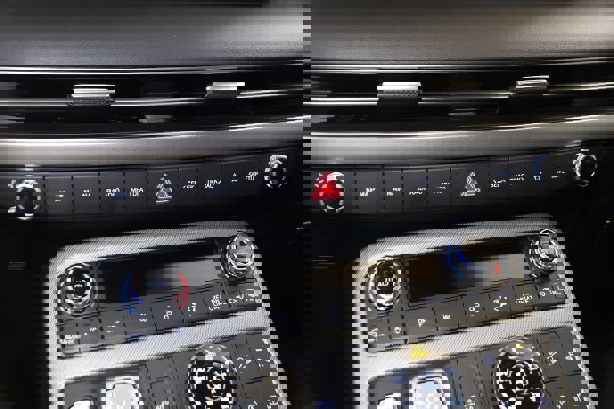 Used 2025 Hyundai Palisade SEL image 30