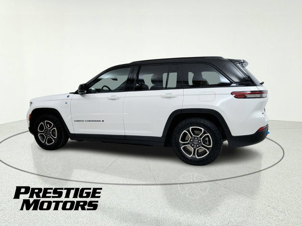 Used 2022 Jeep Grand Cherokee Trailhawk AWD/4WD image 5