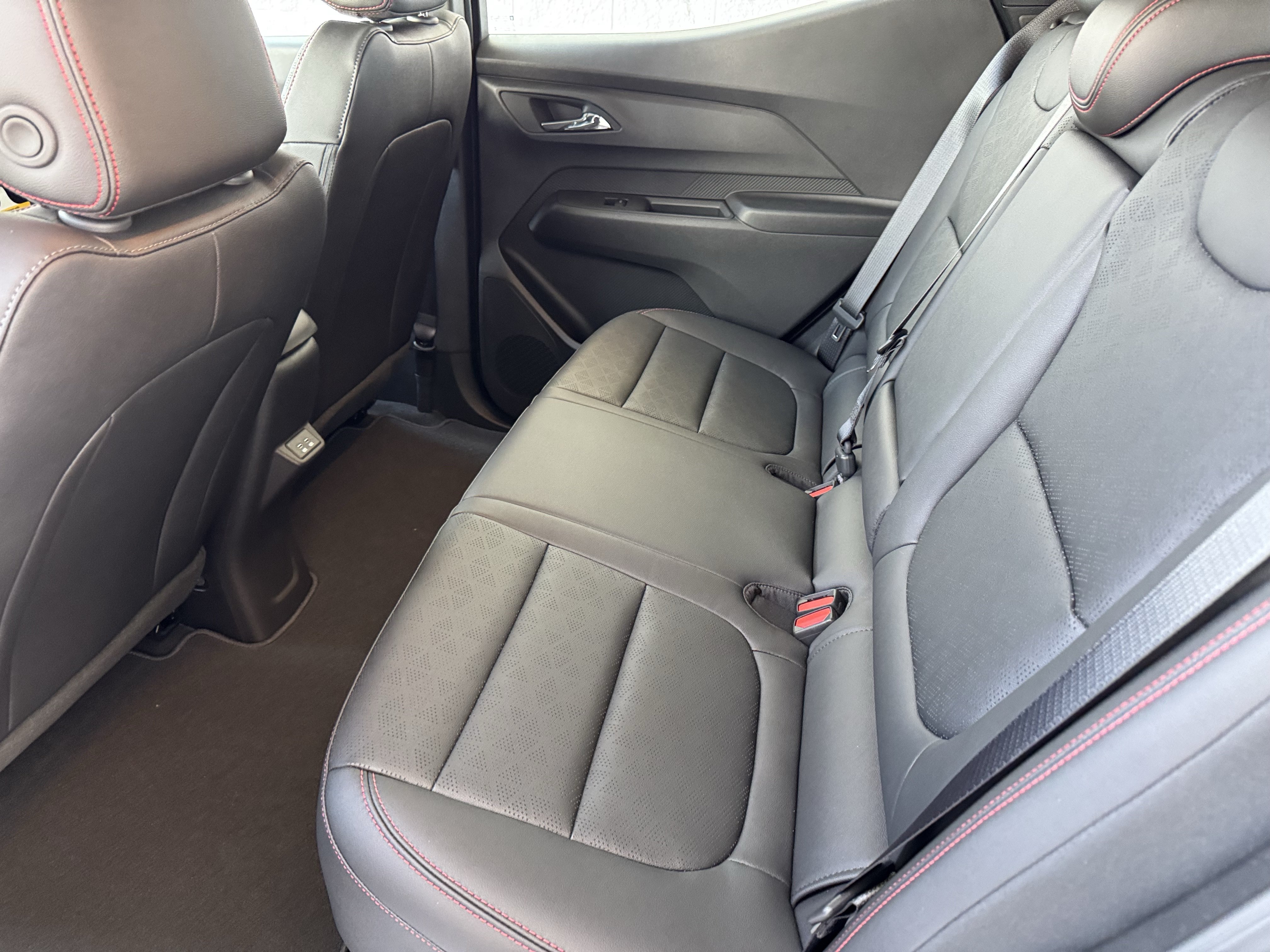 New 2027 Chevrolet Bolt RS w/ Technology Package FWD image 16