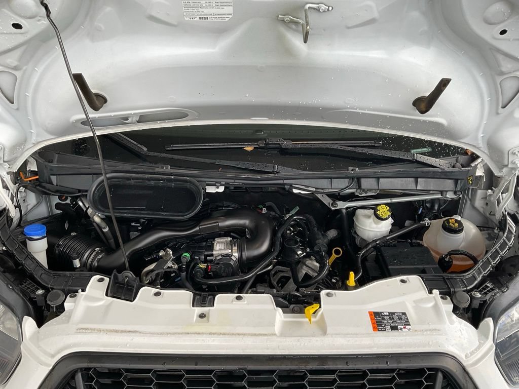 Used 2022 Ford Transit 350 DRW RWD image 9