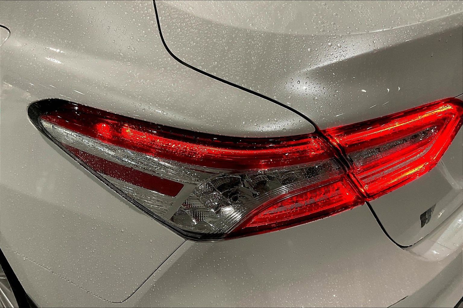 Used 2020 Toyota Camry XLE FWD image 22