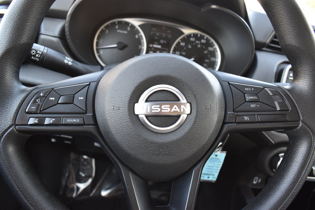 Used 2025 Nissan Versa S FWD image 16