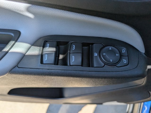 Used 2022 Chevrolet Equinox LS FWD image 32