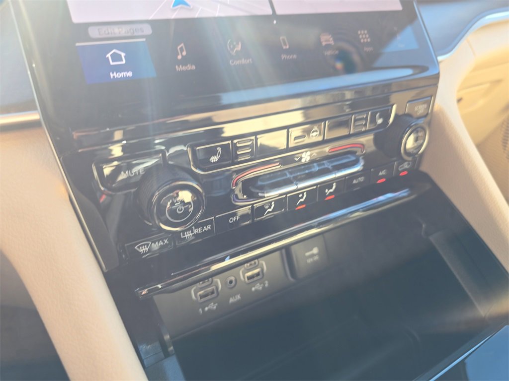 New 2025 Jeep Grand Cherokee Limited image 22