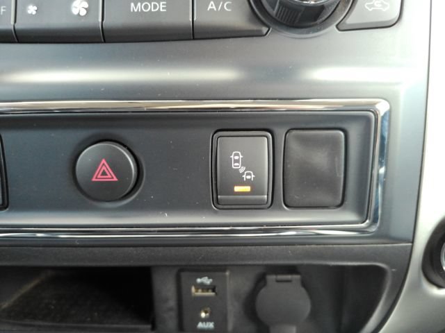 Used 2017 Nissan Titan SL RWD image 49