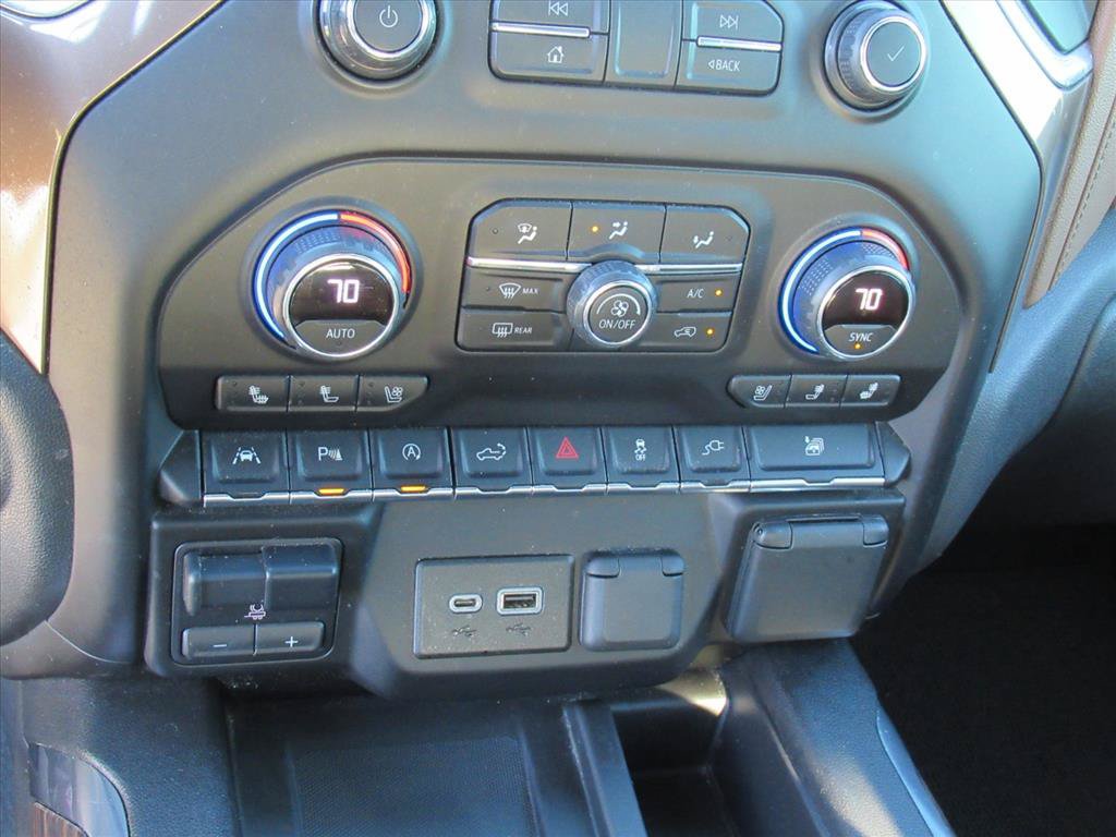 Used 2020 Chevrolet Silverado 1500 High Country AWD/4WD image 24