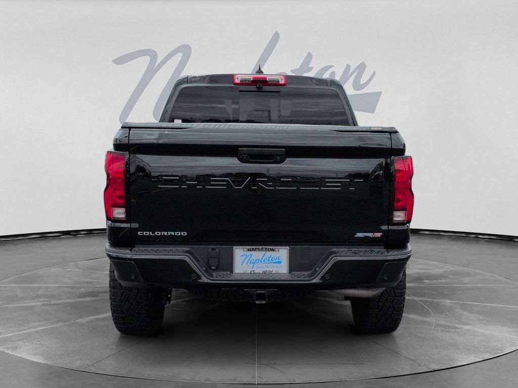 Used 2024 Chevrolet Colorado ZR2 w/ ZR2 Convenience Package III AWD/4WD image 7