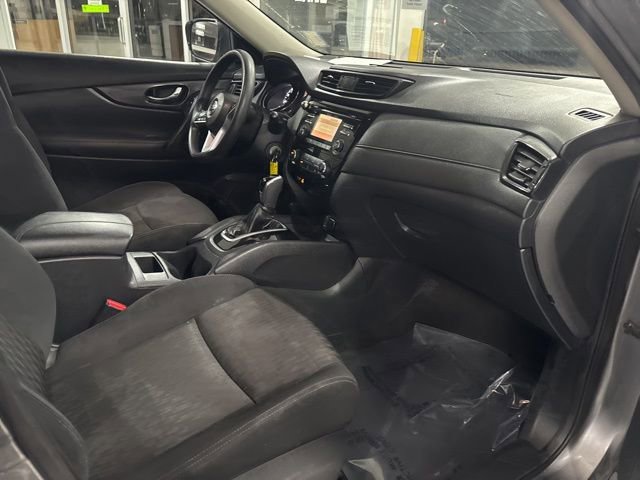 Used 2017 Nissan Rogue S image 34