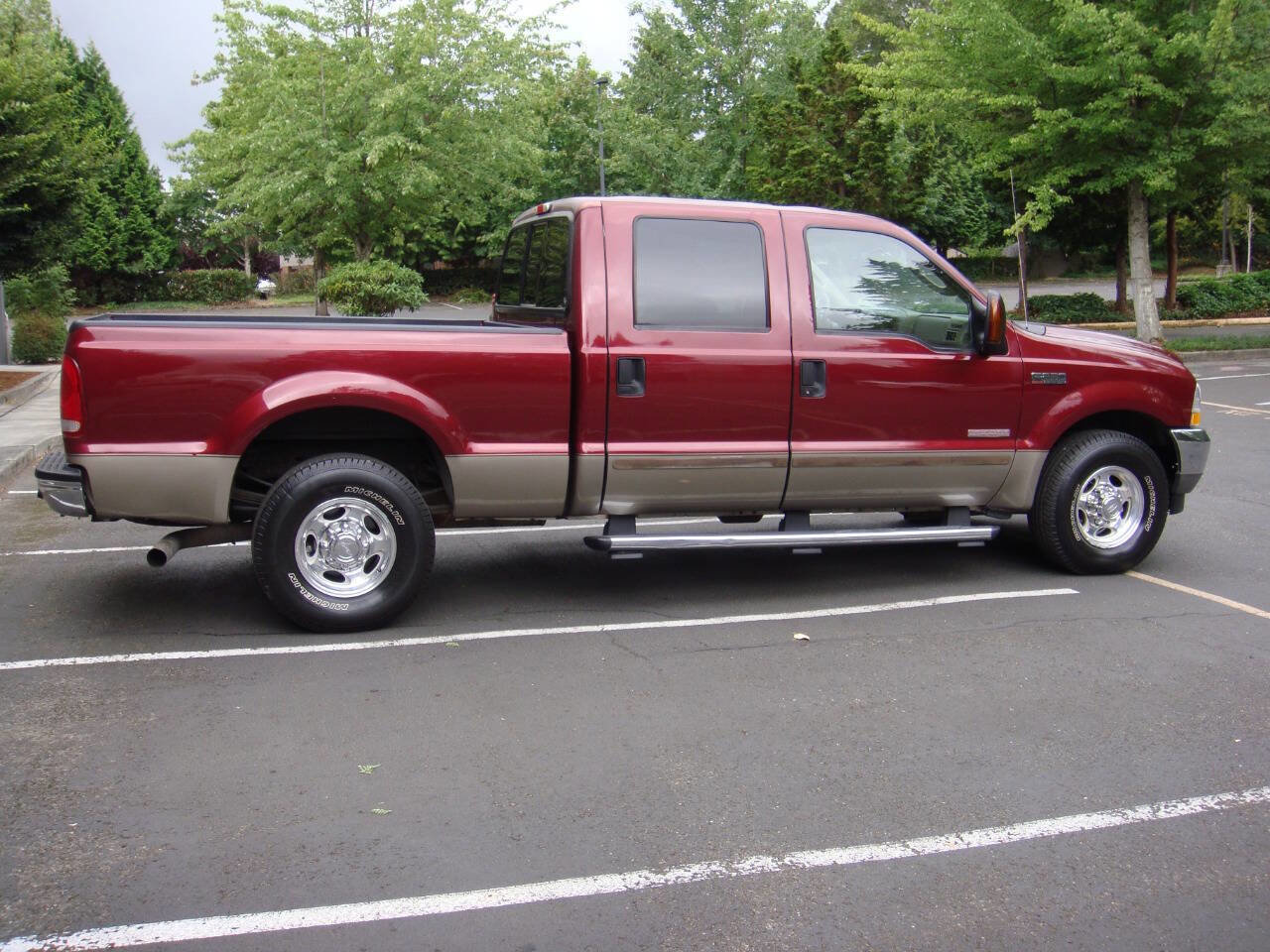 Used 2004 Ford F250 Lariat image 1