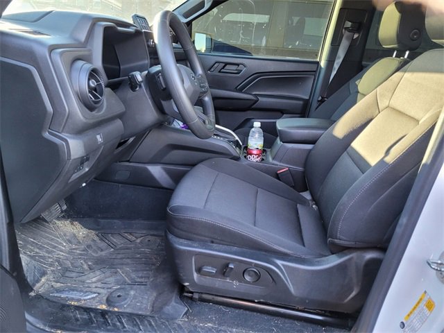 Used 2023 Chevrolet Colorado Trail Boss w/ Technology Package image 3