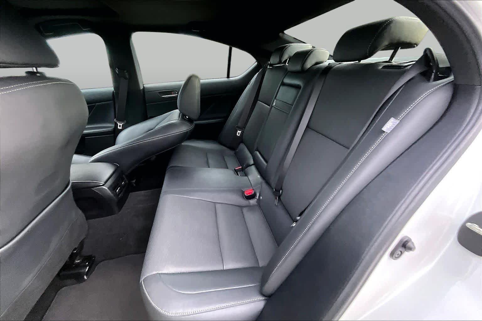 Used 2023 Lexus IS 300 w/ Premium Package RWD image 21