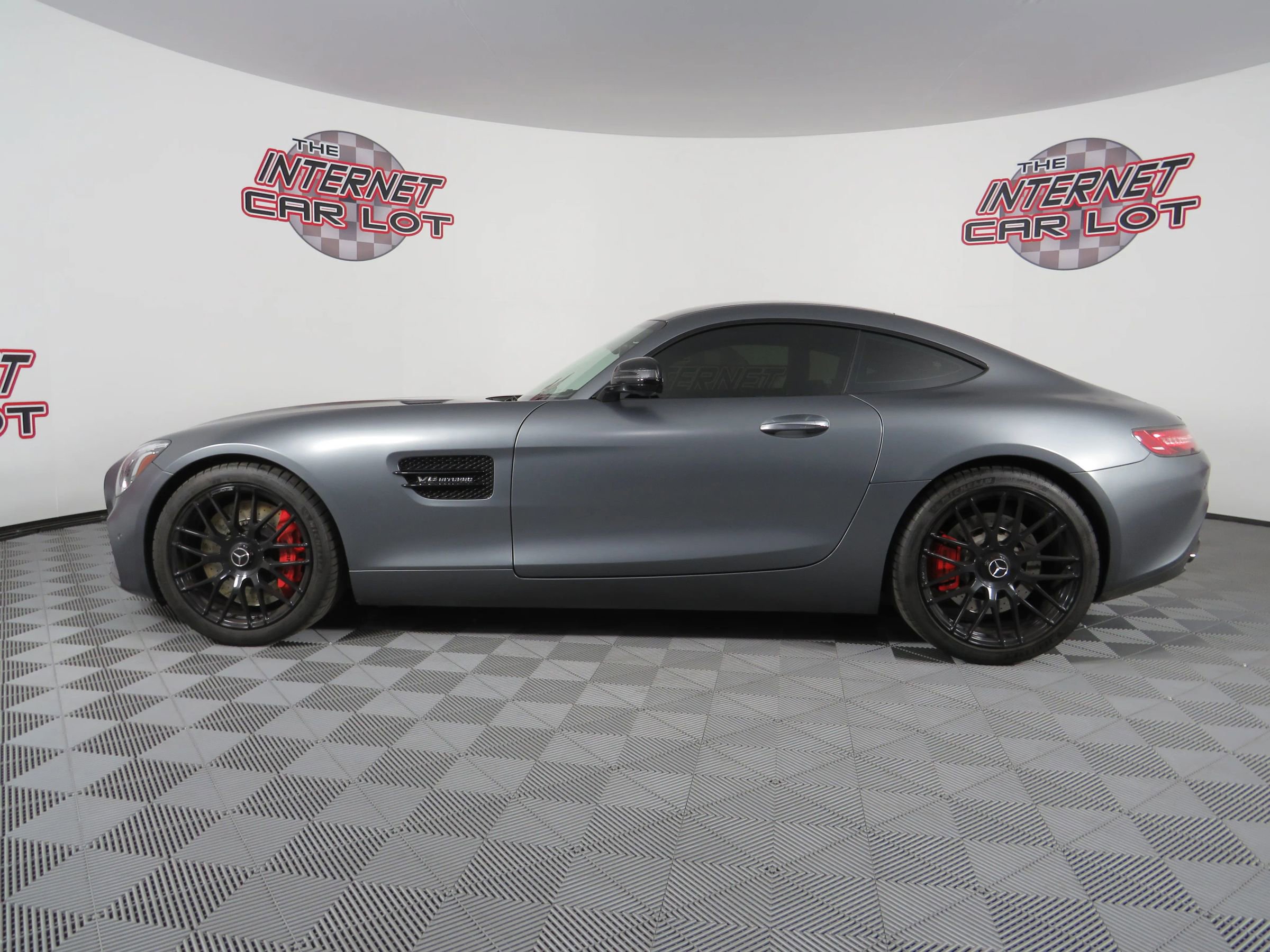 Used 2016 Mercedes-Benz AMG GT S image 4