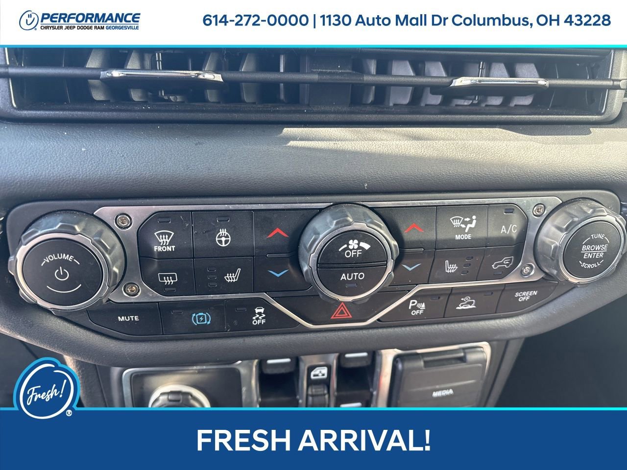 Used 2024 Jeep Wrangler Unlimited Rubicon 4xe w/ Capability Package image 25