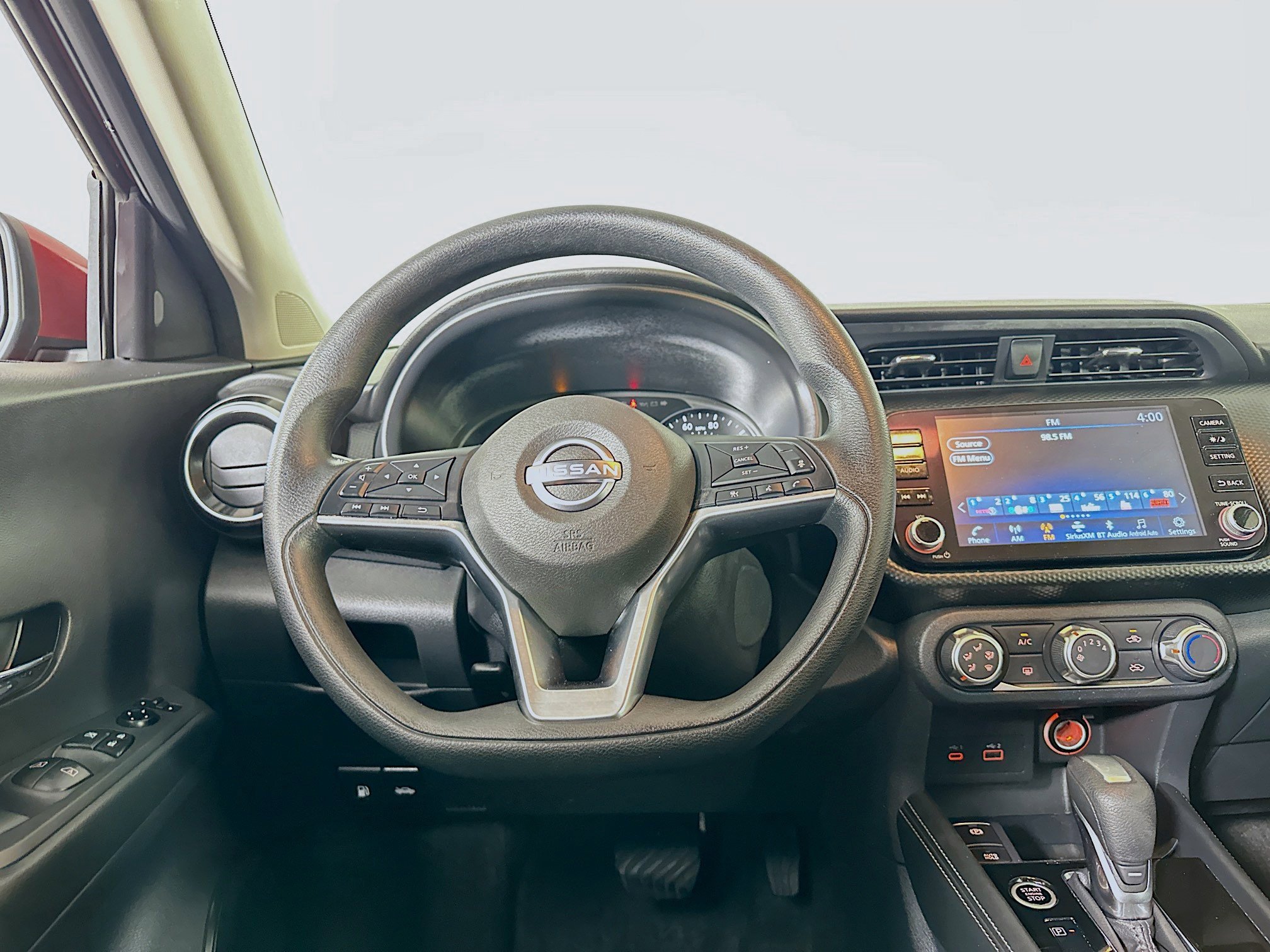 Used 2023 Nissan Kicks SV image 16