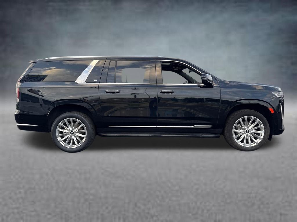 Used 2022 Cadillac Escalade ESV Premium Luxury w/ LPO, Floor Liner Package AWD/4WD image 10