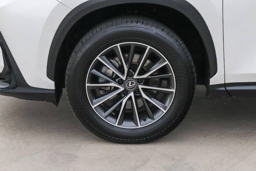 Used 2024 Lexus NX 350h AWD w/ Vision Package image 11