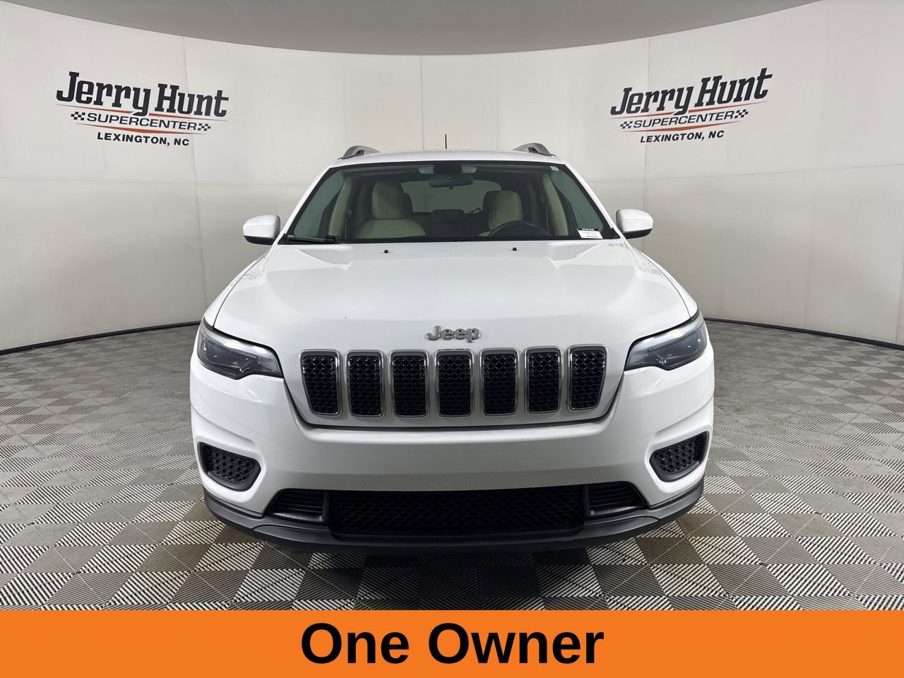 Used 2020 Jeep Cherokee Latitude FWD image 4